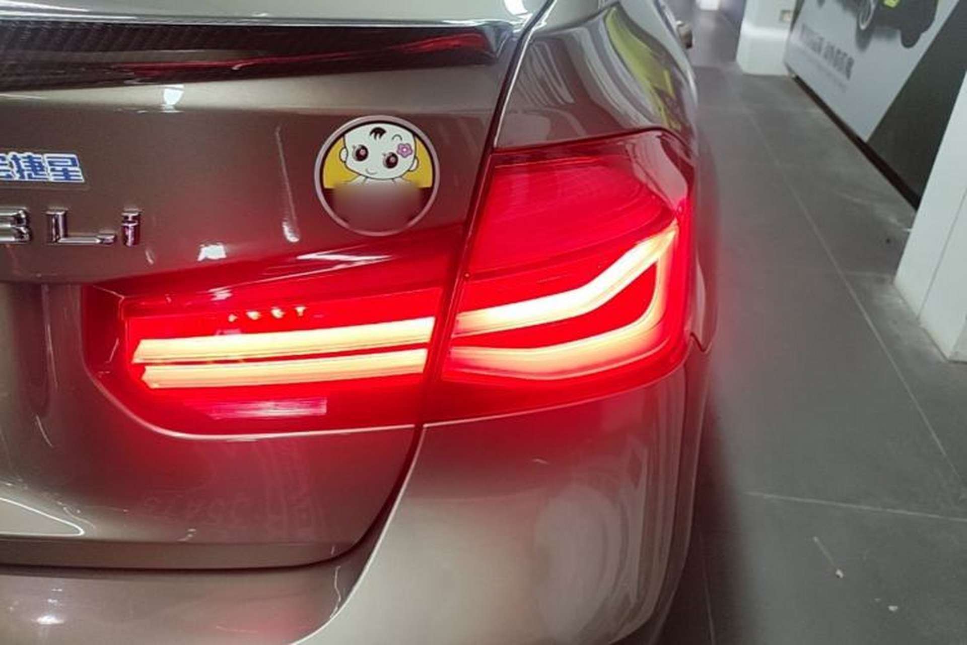 Used BMW 3 Series 2018 330Li M Sport Shadow Edition Exterior 1