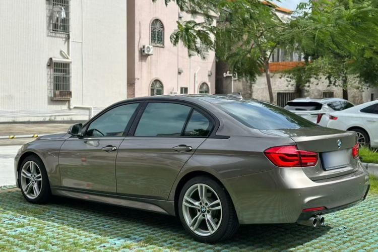 Used BMW 3 Series 2018 320Li Leading Model M Sport Package Exterior 2
