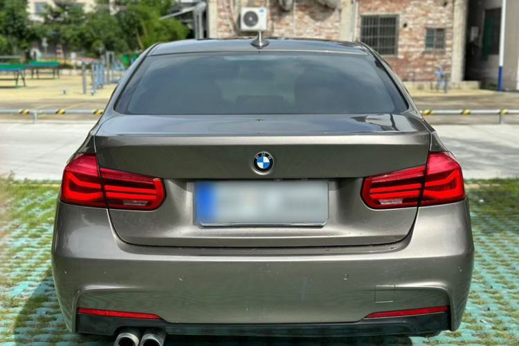 Used BMW 3 Series 2018 320Li Leading Model M Sport Package Exterior 3