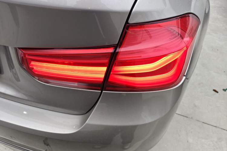 Used BMW 3 Series 2018 318Li Exterior 3