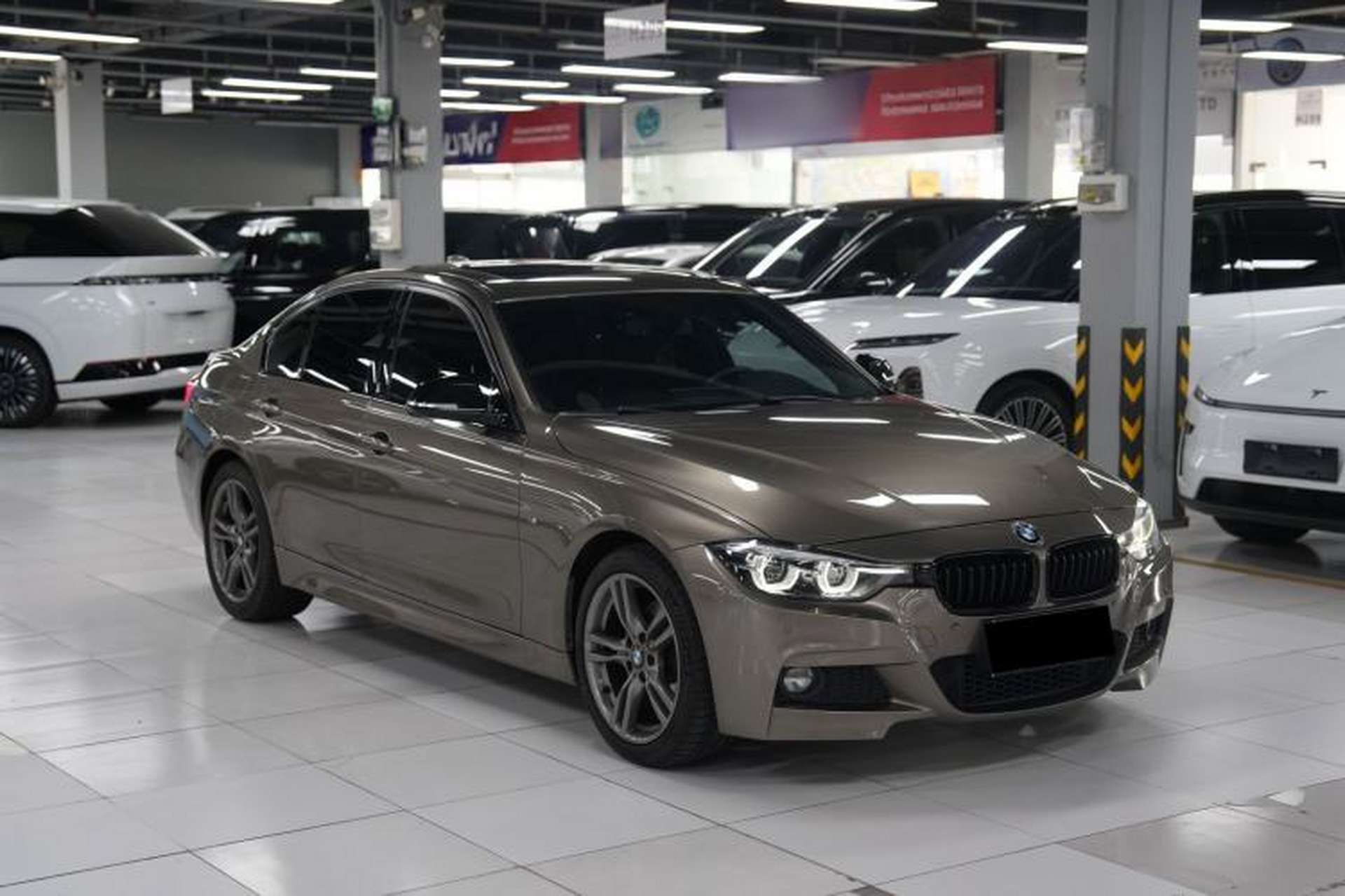 Used BMW 3 Series 2018 330i M Sport Night Edition Exterior 3