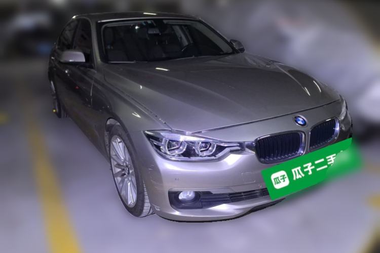 Used BMW 3 Series 2018 320Li Fashion Model Front Right 45 Deg
