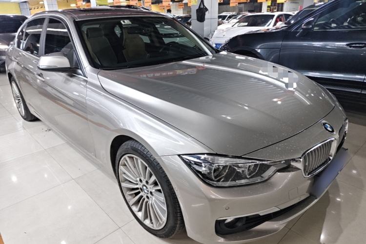 Used BMW 3 Series 2018 320Li Fashion Model Front Right 45 Deg