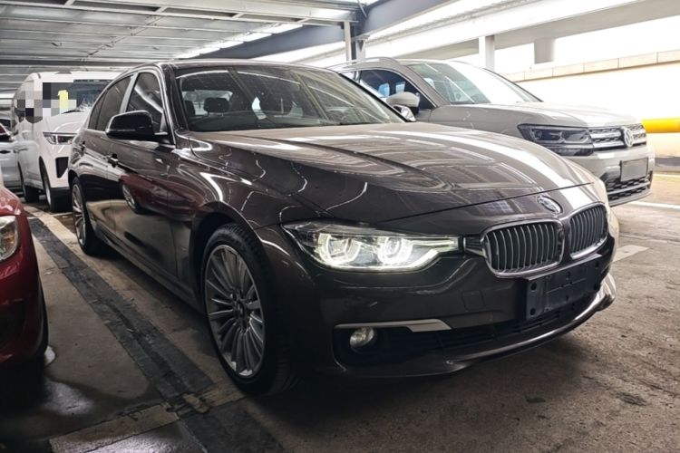 Used BMW 3 Series 2018 320Li Fashion Model Front Right 45 Deg