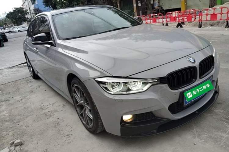 Used BMW 3 Series 2018 320Li Fashion Model Front Right 45 Deg