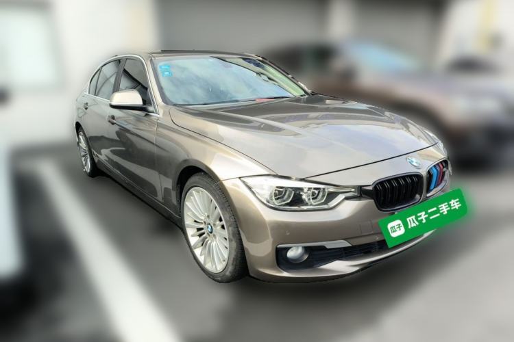 Used BMW 3 Series 2018 320Li Fashion Model Front Right 45 Deg