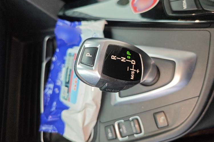 Used BMW 3 Series 2018 320Li Fashion Model Gear Lever
