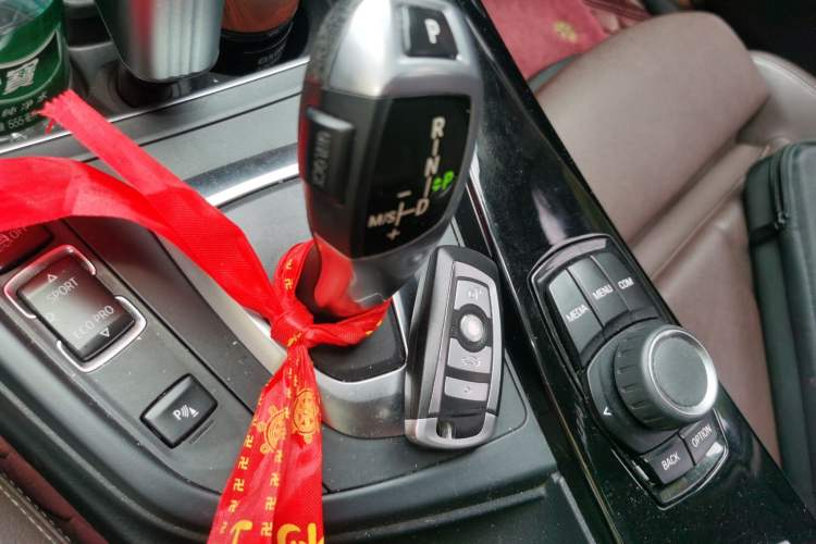 Used BMW 3 Series 2018 320Li Fashion Model Gear Lever