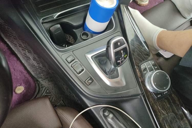 Used BMW 3 Series 2018 320Li M Sport Night Edition Gear Lever