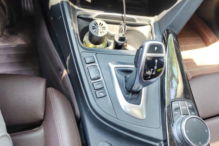 Used BMW 3 Series 2018 320Li M Sport Night Edition Gear Lever