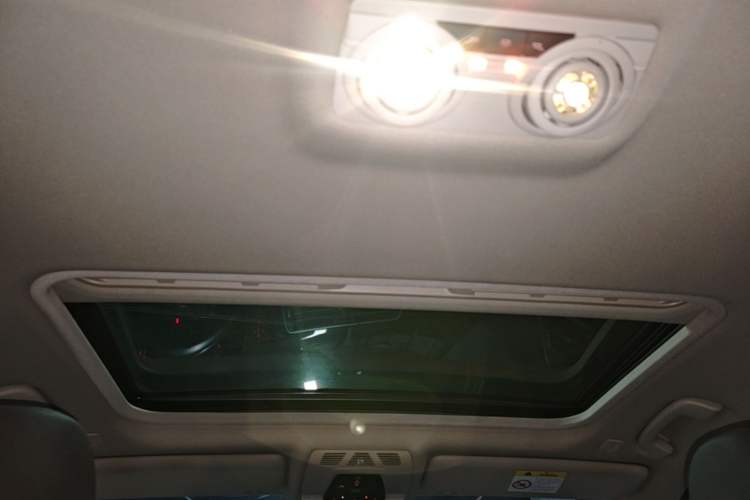 Used BMW 3 Series 2018 320Li Fashion Model Headliner