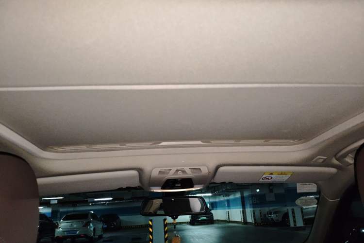 Used BMW 3 Series 2018 320Li Fashion Model Headliner