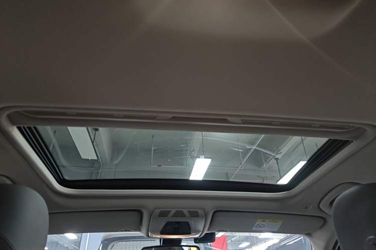 Used BMW 3 Series 2018 320Li Fashion Model Headliner
