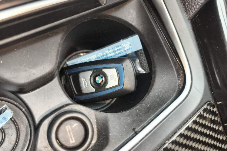 Used BMW 3 Series 2018 320Li Leading Model M Sport Package Interior 1