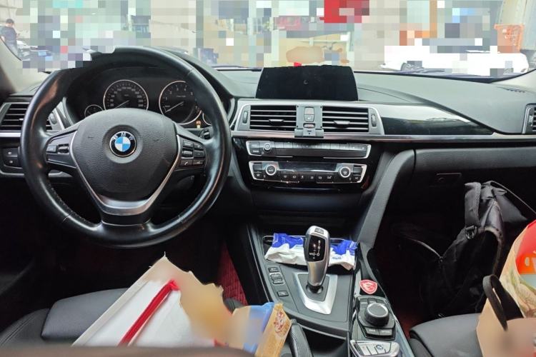 Used BMW 3 Series 2018 320Li Fashion Model Interior 2