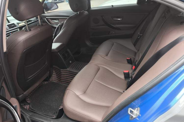 Used BMW 3 Series 2018 320Li Leading Model M Sport Package Interior 4