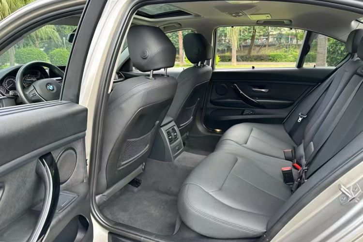 Used BMW 3 Series 2018 320Li Fashion Model Interior 4