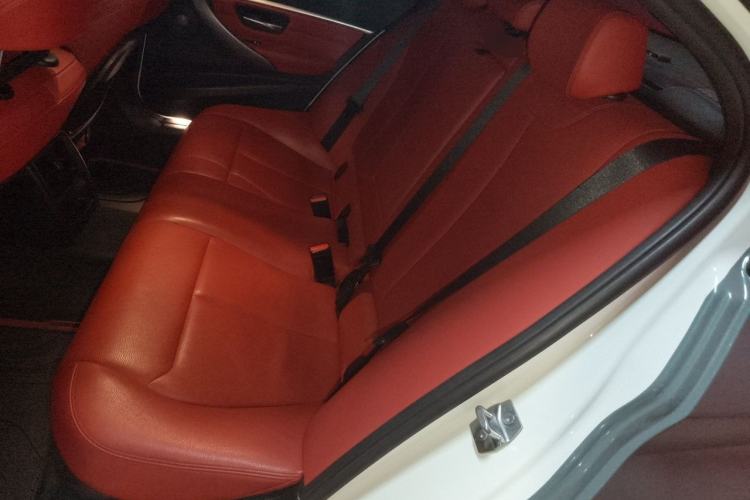 Used BMW 3 Series 2018 330i M Sport Night Edition Interior 4