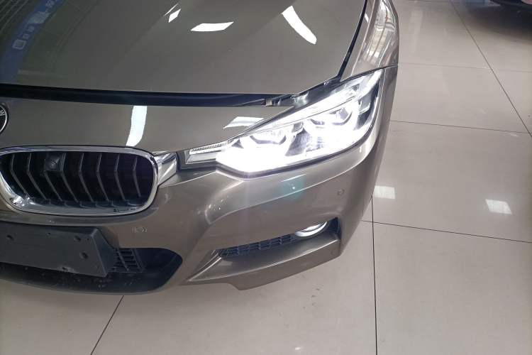 Used BMW 3 Series 2018 320i M Sport Package Left Front Headlight