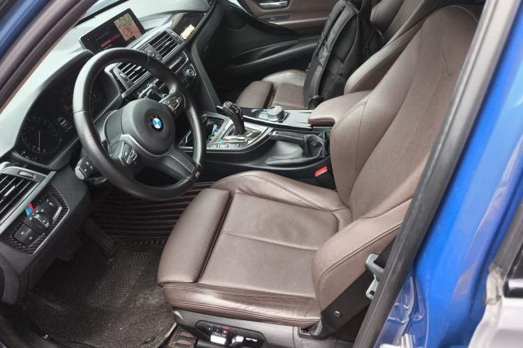 Used BMW 3 Series 2018 320Li Leading Model M Sport Package Left Front Seat