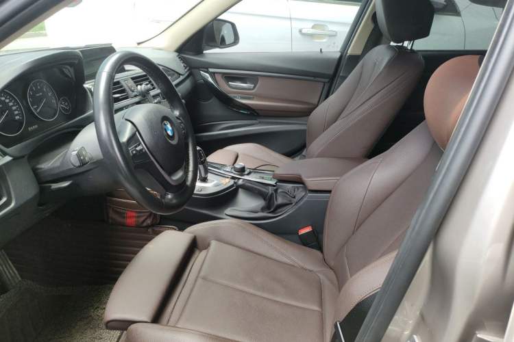 Used BMW 3 Series 2018 320Li Fashion Model Left Front Seat