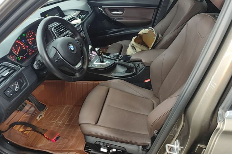 Used BMW 3 Series 2018 320Li Fashion Model Left Front Seat