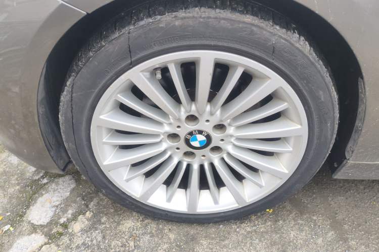 Used BMW 3 Series 2018 320Li Fashion Model Left Front Wheel Hub