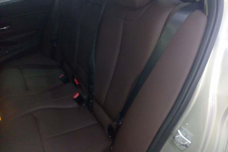 Used BMW 3 Series 2018 320Li Fashion Model Left Rear Seat
