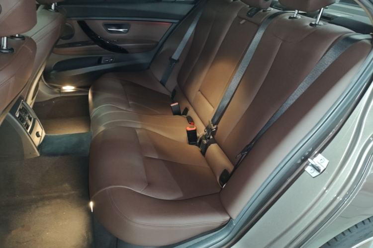 Used BMW 3 Series 2018 320Li Fashion Model Left Rear Seat