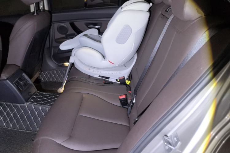 Used BMW 3 Series 2018 320Li Fashion Model Left Rear Seat