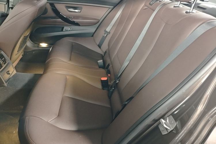 Used BMW 3 Series 2018 320Li Fashion Model Left Rear Seat