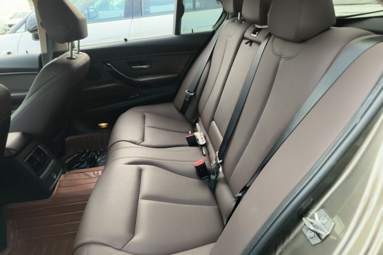Used BMW 3 Series 2018 320Li Fashion Model Left Rear Seat