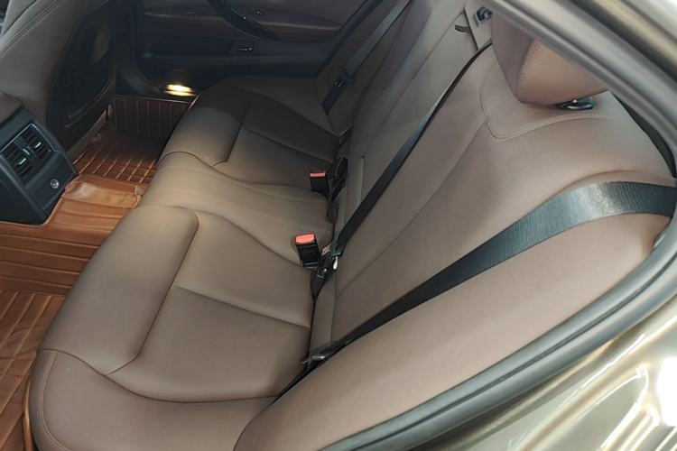 Used BMW 3 Series 2018 320Li Fashion Model Left Rear Seat