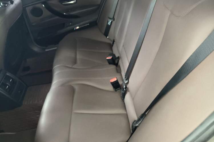Used BMW 3 Series 2018 320Li Fashion Model Left Rear Seat