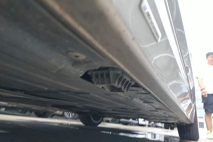 Used BMW 3 Series 2018 320Li Fashion Model Left Side Sill