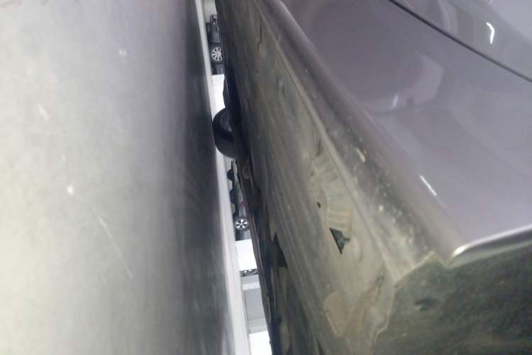 Used BMW 3 Series 2018 320Li Fashion Model Left Side Sill
