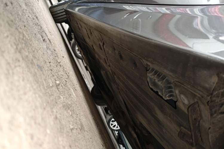 Used BMW 3 Series 2018 320Li Fashion Model Left Side Sill