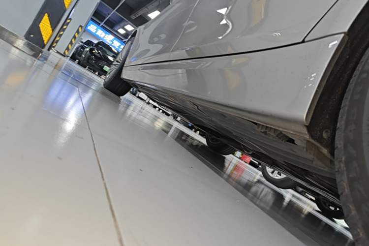Used BMW 3 Series 2018 320Li Fashion Model Left Side Sill
