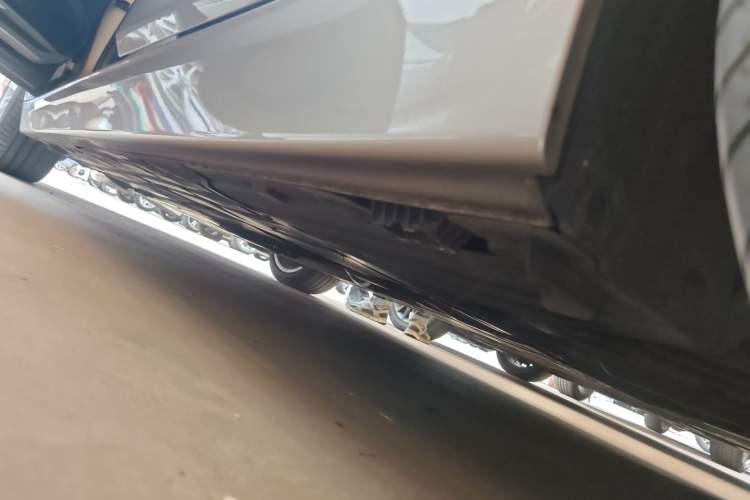 Used BMW 3 Series 2018 320Li Fashion Model Left Side Sill