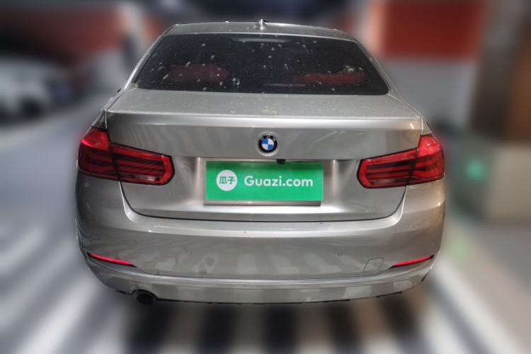 Used BMW 3 Series 2018 318Li Rear