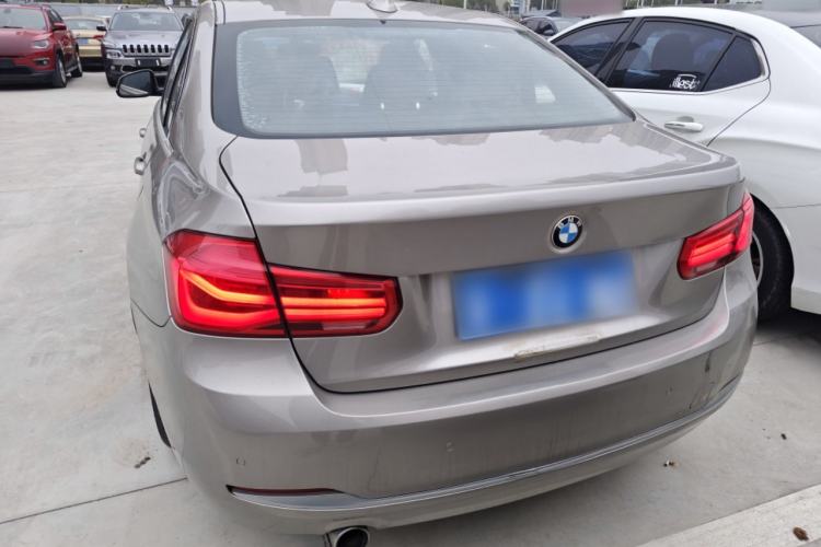 Used BMW 3 Series 2018 318Li Rear