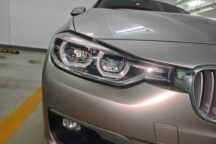 Used BMW 3 Series 2018 320Li Fashion Model Right Front Headlight