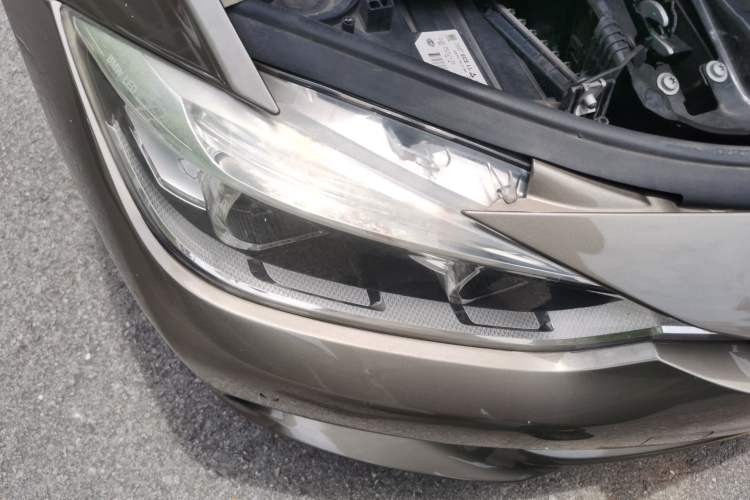 Used BMW 3 Series 2018 320Li Fashion Model Right Front Headlight