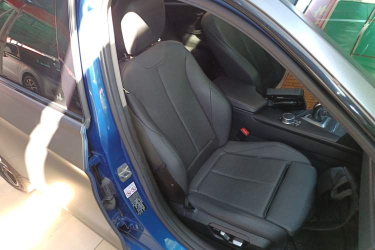 Used BMW 3 Series 2018 320Li M Sport Night Edition Right Front Seat