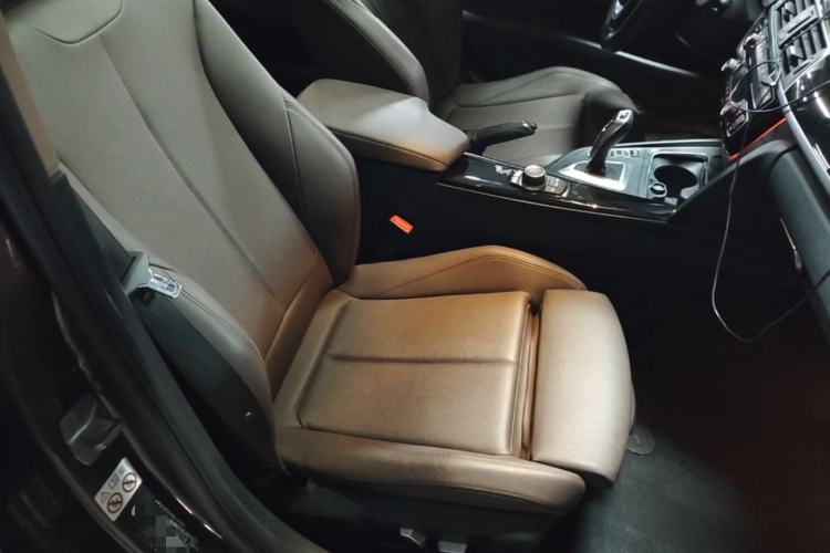 Used BMW 3 Series 2018 320Li Fashion Model Right Front Seat