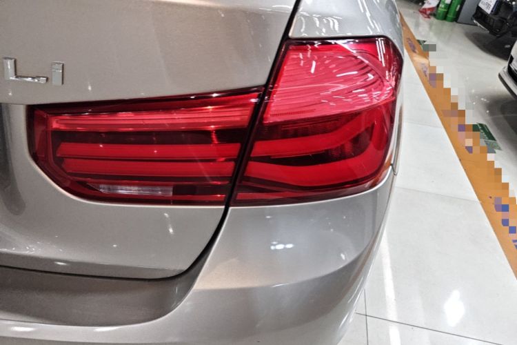 Used BMW 3 Series 2018 320Li Fashion Model Right Rear Taillight