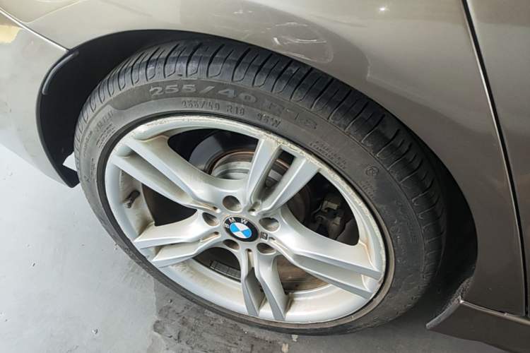 Used BMW 3 Series 2018 320Li Leading Model M Sport Package Right Rear Wheel Hub