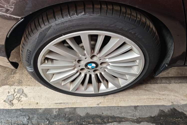 Used BMW 3 Series 2018 320Li Fashion Model Right Rear Wheel Hub