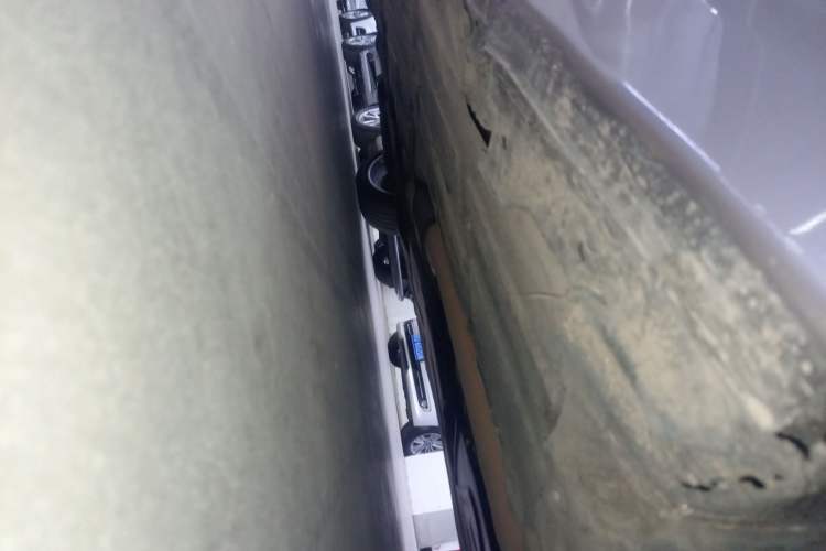 Used BMW 3 Series 2018 320Li Fashion Model Right Side Sill