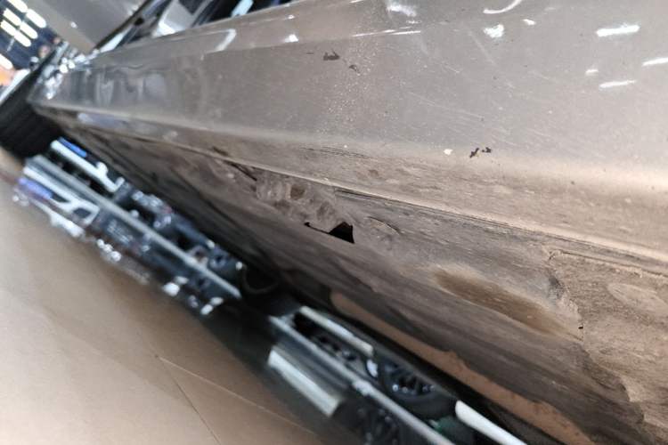 Used BMW 3 Series 2018 320Li Fashion Model Right Side Sill